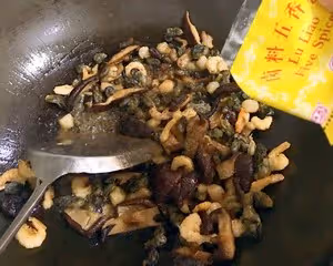 紅蟳飯、膏蟹蒸飯