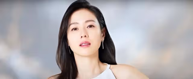 孫藝珍懷孕後跟玄彬比帥！帥姐＋洋裝仙女切換，這幕泄孕媽咪現況