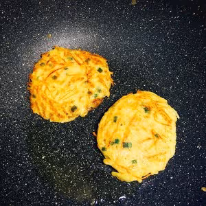 土豆紅蘿蔔絲餅