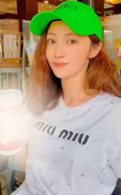繼綠帽視頻後姚笛已消失近倆月,或惹怒富商老公,現狀讓人擔心!