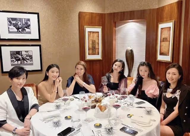 TVB知名女星慶祝入行11年!已上位成一線花旦,被封為最完美港姐