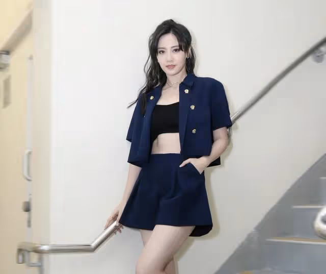 TVB知名女星慶祝入行11年!已上位成一線花旦,被封為最完美港姐
