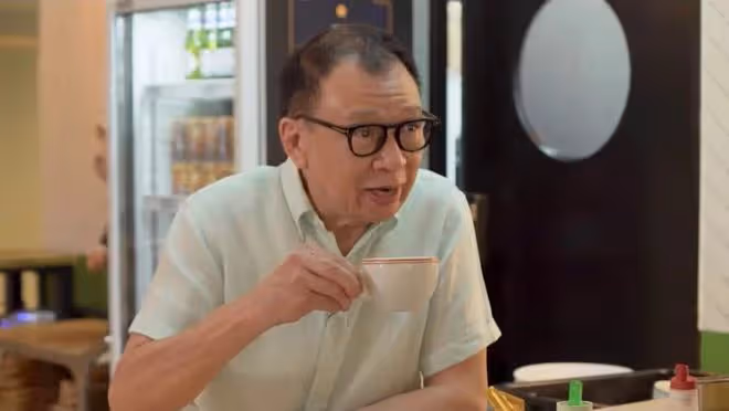 73歲許紹雄已拿新加坡綠卡!嘆過程不易,和愛女國外住豪宅開飯館