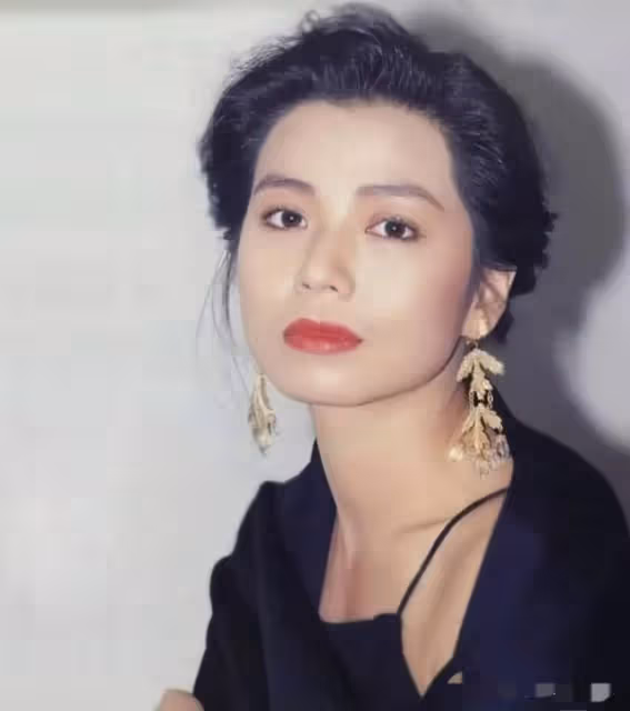 最深情的5位女星：有人為去世四年的丈夫生女，有人餘生不再嫁人