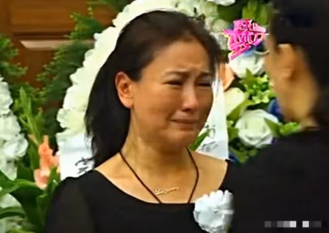 最深情的5位女星：有人為去世四年的丈夫生女，有人餘生不再嫁人