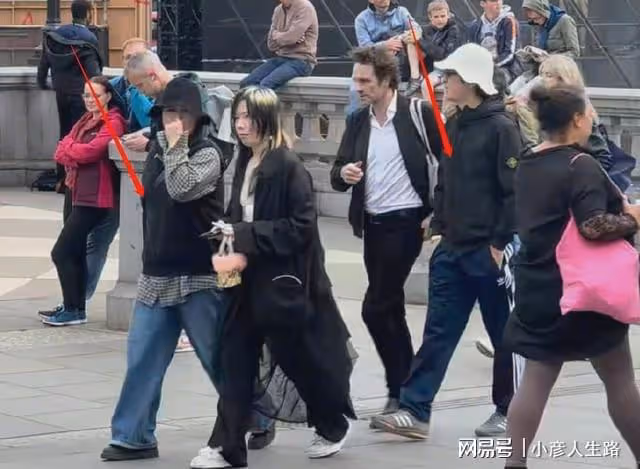 馬思純回國後陪家人逛街!身材發福比媽媽還胖,挺肚子走路引熱議
