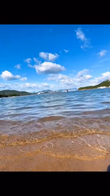 陳自瑤曬沙灘美景　一張倒影照惹網民爭議