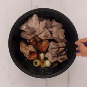 電飯煲燜紅燒排骨