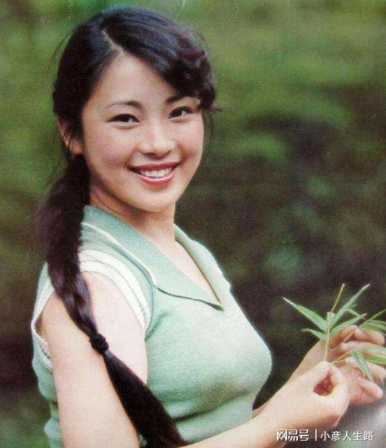 錯怪李連杰了，送房送車凈身出戶，黃秋燕與他是和平分手