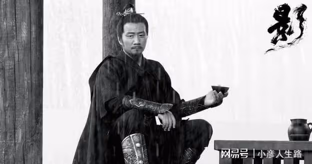 胡軍電影有哪些？《長津湖》貢獻影帝級別表演，新片搭檔王一博