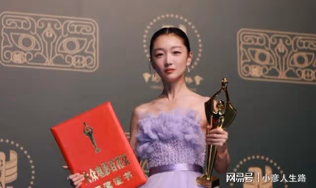 周冬雨新片《長空之王》，王一博與影后飆戲，零宣傳未映先火
