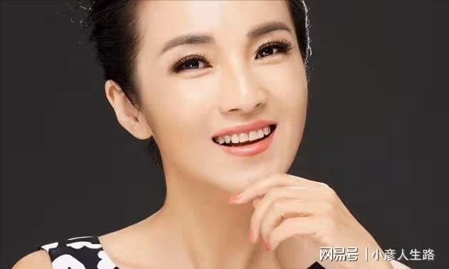 管彤:無緣央視春晚主持,與韓紅緋聞有關?把育兒當成事業