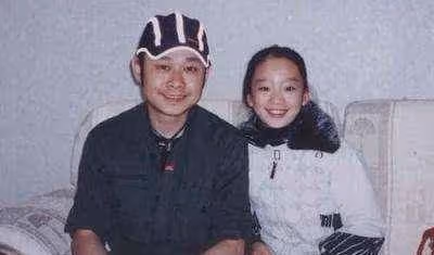 當年刀郎前妻受不了苦日子,選擇拋夫棄女,如今還是單身