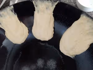 柴火雞鍋圈子(鍋邊饃)