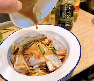 鮮嫩無比的清蒸帶魚