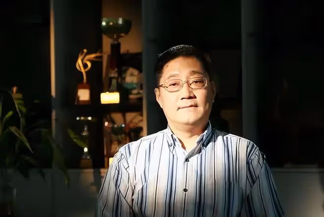 王京花：捧紅陳道明，怒斥李冰冰，她是如何一步步成為女王的？