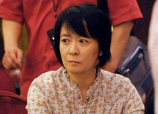 王京花：捧紅陳道明，怒斥李冰冰，她是如何一步步成為女王的？