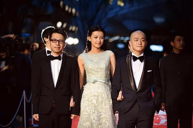 王京花：捧紅陳道明，怒斥李冰冰，她是如何一步步成為女王的？