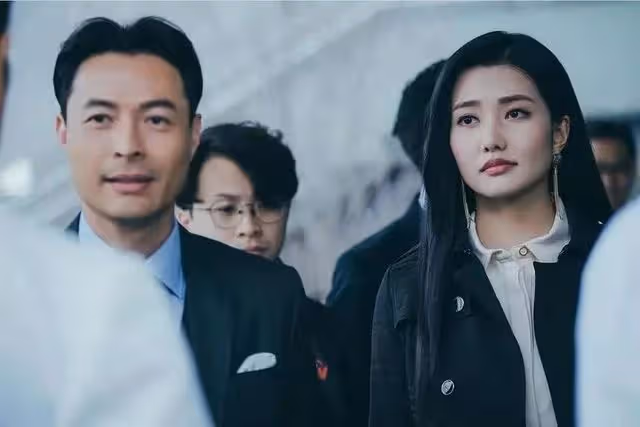 章子怡師妹首演大奸角備受好評,為發展事業拒絕金融才俊求婚