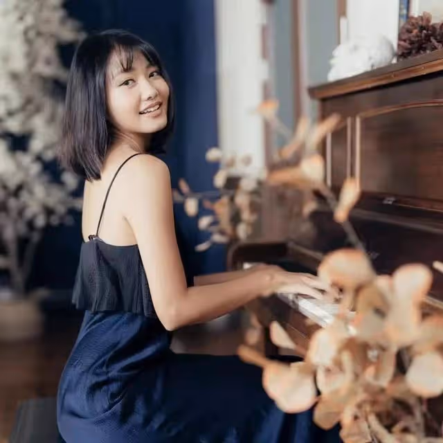 章子怡師妹首演大奸角備受好評,為發展事業拒絕金融才俊求婚