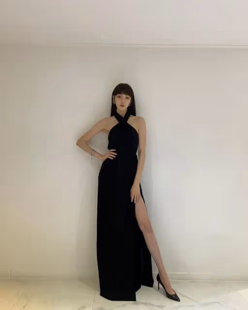 韓國「小臉女星」代表!NMIXX Sullyoon臉比巴掌還小,張員瑛、IU面對無情鏡頭都不怕