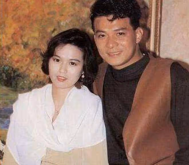 出道39年零緋聞，和學姐恩愛31年很幸福，如今58歲成人生贏