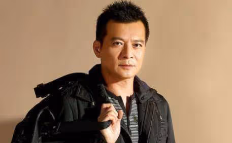 出道39年零緋聞，和學姐恩愛31年很幸福，如今58歲成人生贏