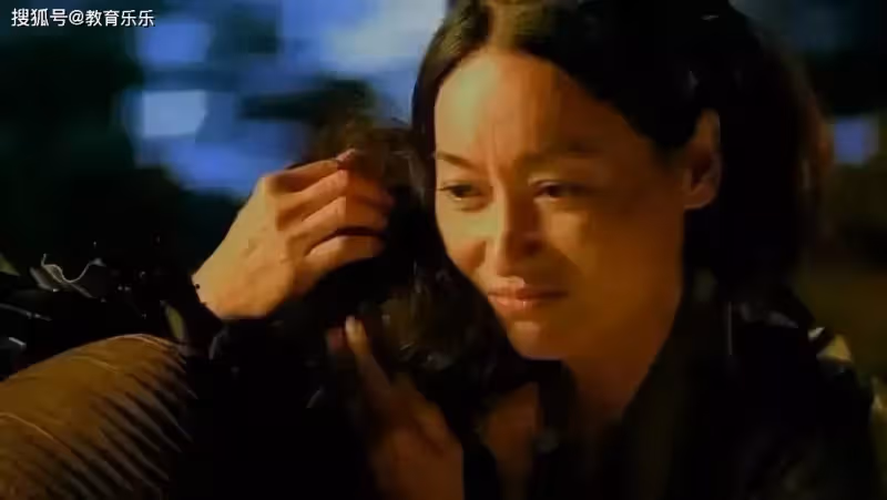 她幼年靠乞討生活!出道後被稱「功夫女星」 4次問鼎影后「一生未婚盼初戀」62歲活成了公主