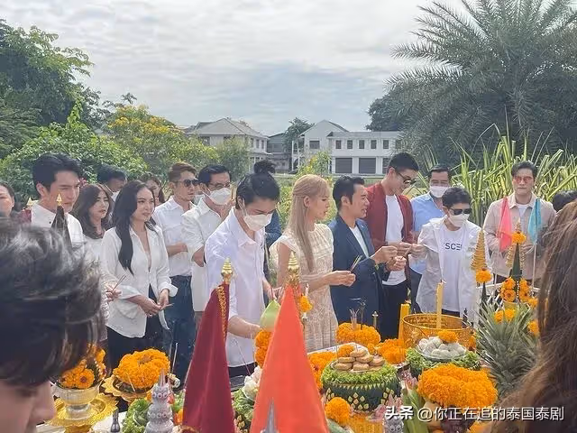 Nychaa 挑戰新髪色,變得靚麗火辣!