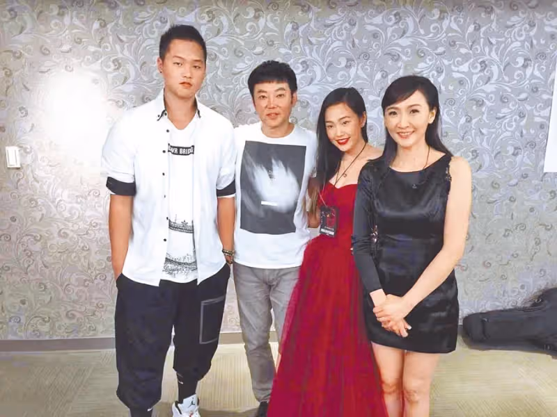陽帆妻與「婆婆同住22年」媽媽住樓下人人稱羨!她坦言「婆媽同桌吃飯」不容易 今兒女長大傑出「終卸下重擔」