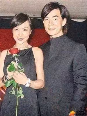 任賢齊藏了16年老婆終於曝光,美到無法形容,網友:難怪出道28年零緋聞