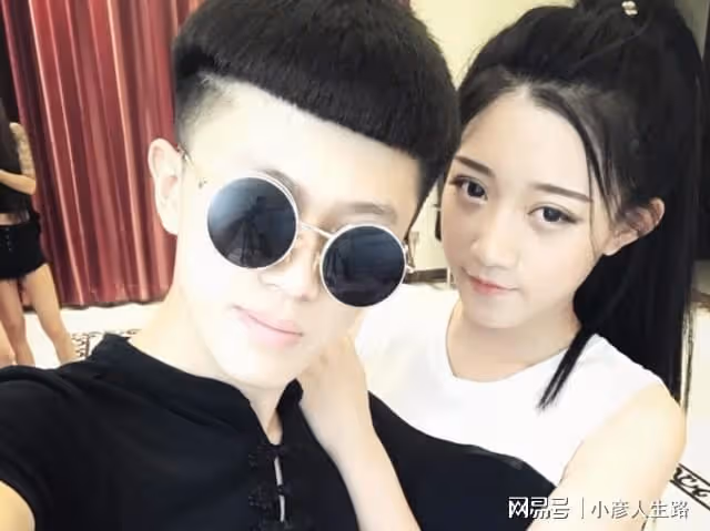 3個包價值500萬！女網紅小伊伊和粉絲解釋：我很節省，不亂花錢