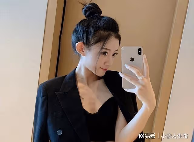 3個包價值500萬！女網紅小伊伊和粉絲解釋：我很節省，不亂花錢