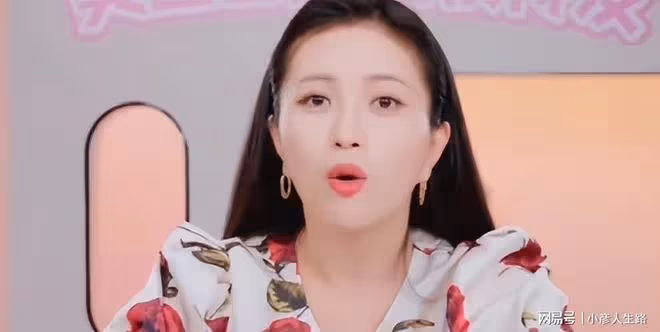 包文婧回應怕孫怡愛上包貝爾，夸對方很美很優秀，怪自己不夠自信