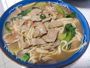 欲罷不能的豬肝湯麵
