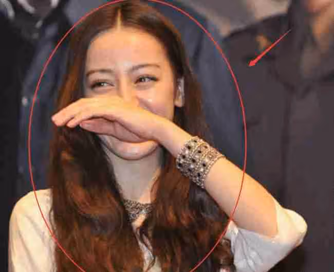 熱巴出道前生圖被瘋傳 看未P照後被她臉怔住了