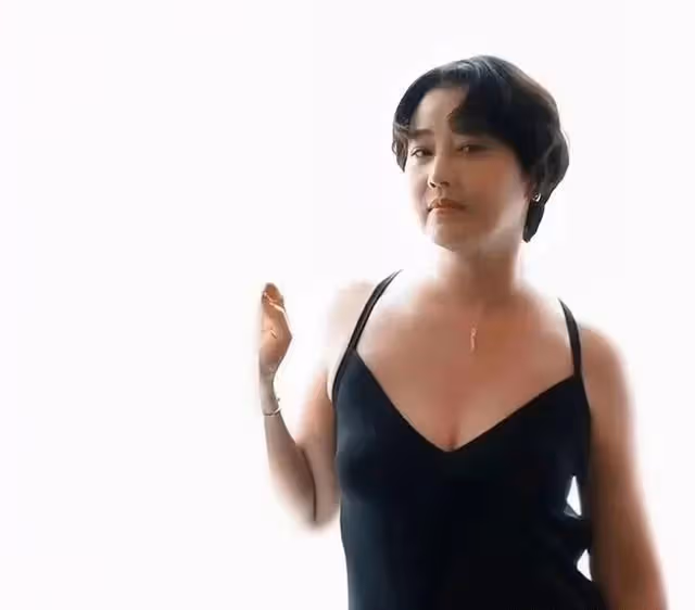 56歲周海媚狀態回春 離婚32年至今單身