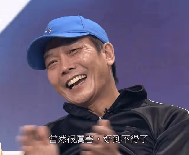 香港知名星二代難得與父親同框!全程互動有愛,已跟隨繼父姓多年