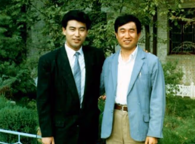 「央視國臉」張宏民：主持《新聞聯播》32年零失誤，61歲仍未婚