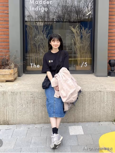 誰說小個子只能平平無奇?她卻靠樂觀美出一片天