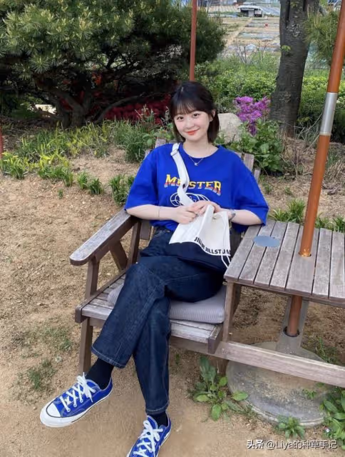 誰說小個子只能平平無奇?她卻靠樂觀美出一片天