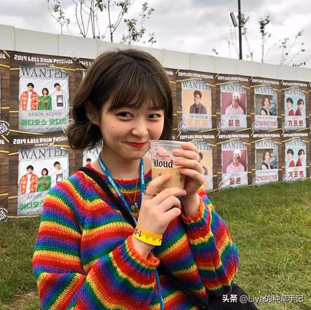 誰說小個子只能平平無奇?她卻靠樂觀美出一片天