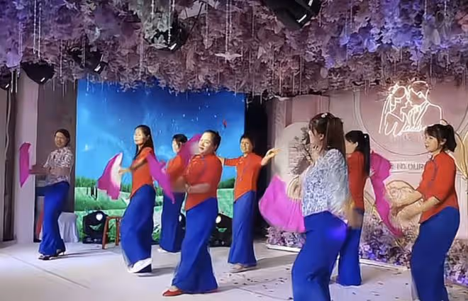 41歲巨興茂辦婚禮,新娘美貌出眾,楊志剛現身稱新郎沒億萬身家