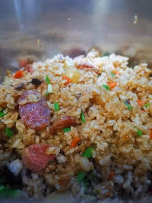 臘腸煲仔飯（電飯鍋版）