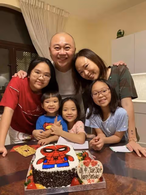 血淚史!TVB名主持曝兒子曾患嚴重濕疹,遍布全身更被誤認是虐兒