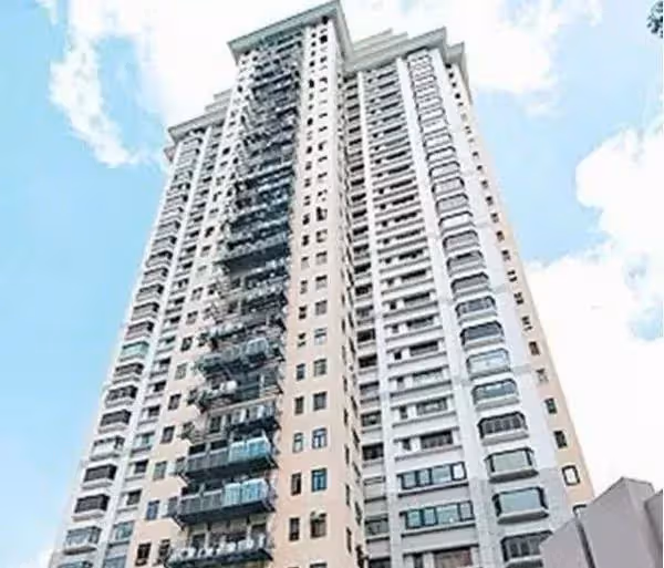 一直租房住,結婚18年終買房!張智霖袁詠儀9000多萬豪宅意外曝光,比章子怡家還大!