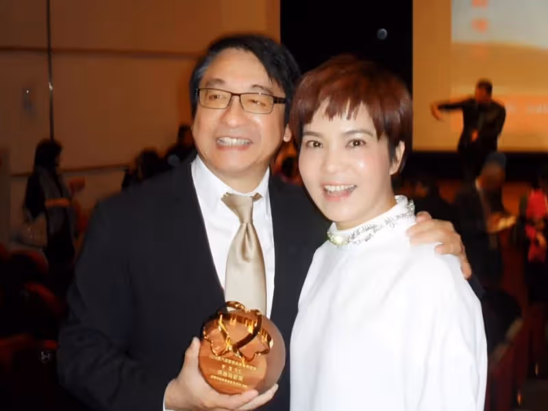 李艷秋憶「亡母失智10年」家中看護1個月換12次 「上有4個哥哥」她義不容辭接過來住:最怕媽媽不認得