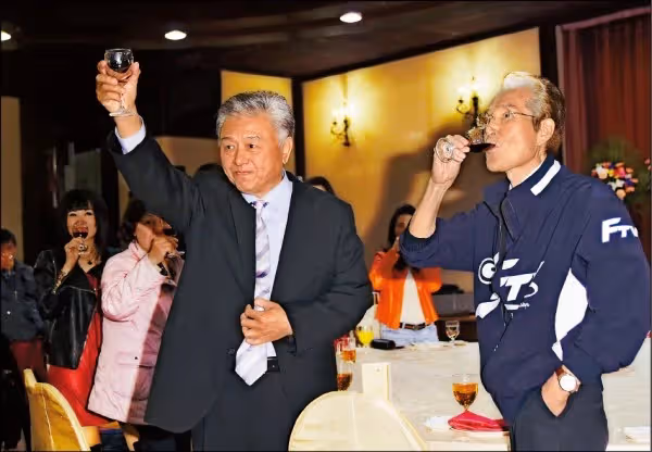 演藝圈唯一恩人!徐亨當年宣告破產「親友紛紛閃避」唯獨他不離棄「二話不說借650萬」淚謝:沒他就沒我