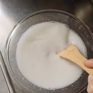 脫皮綠豆做涼粉