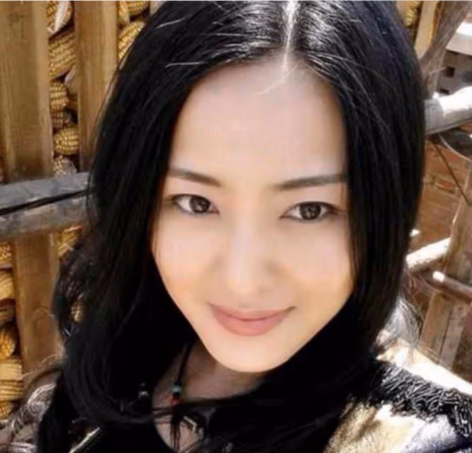 她是趙本山最美女徒弟,丈夫顏值不敢恭維,兒子意外撞臉王俊凱